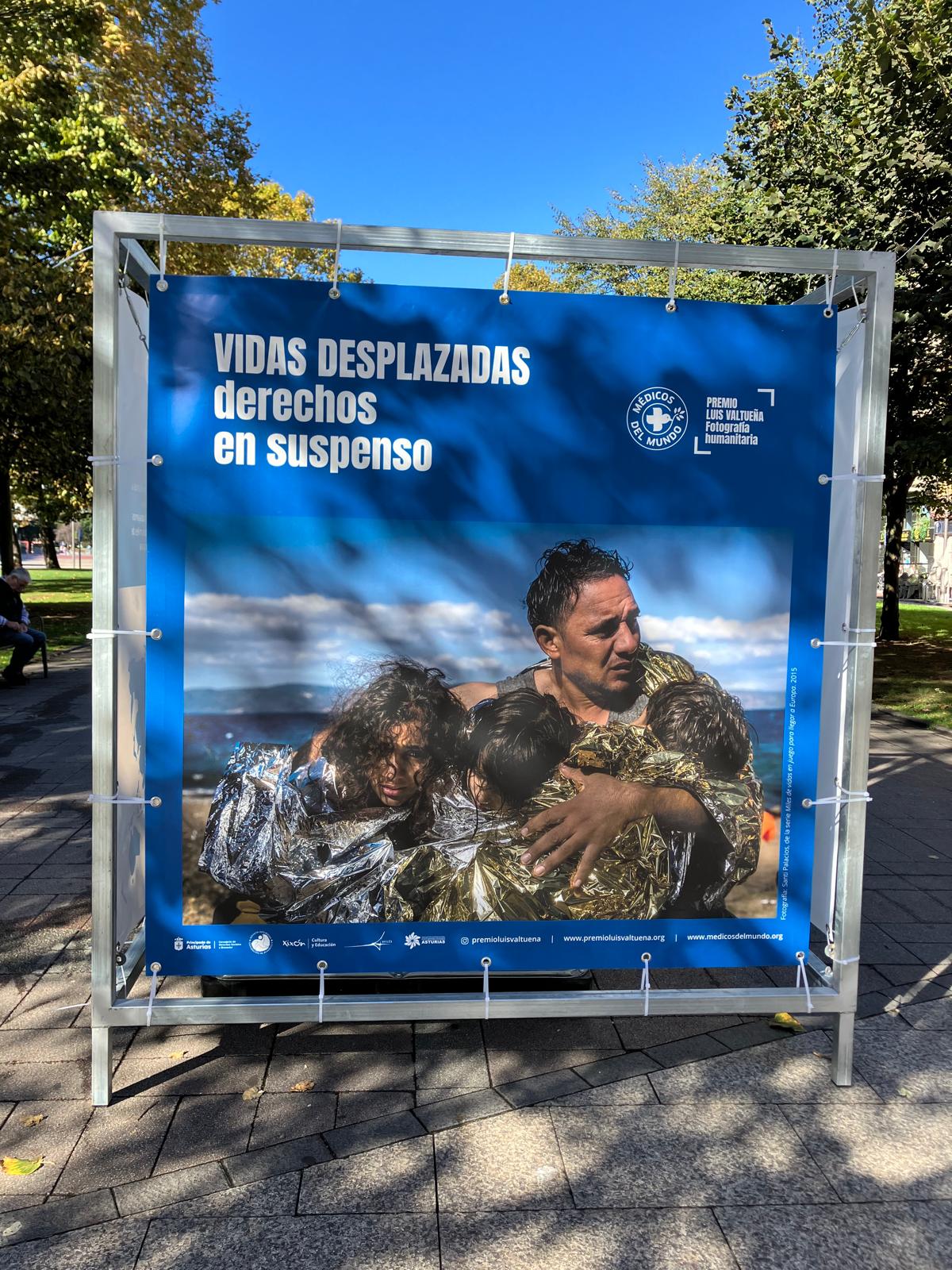 Exposición Vidas desplazadas: derechos en suspenso en Oviedo.